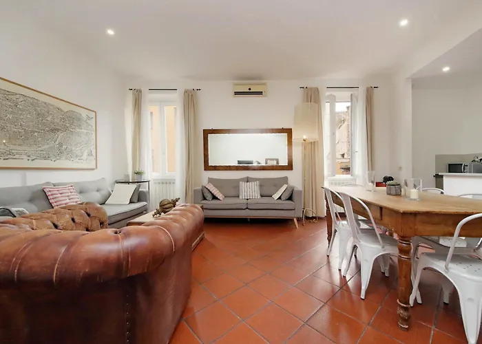 Pantheon 2 Bedrooms Апартаменты *