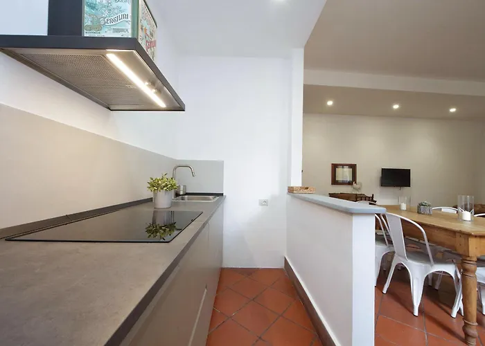 Pantheon 2 Bedrooms Appartement *
