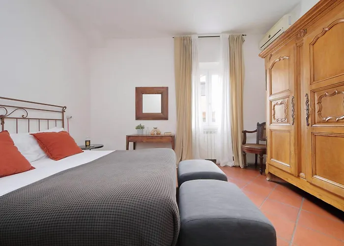 Pantheon 2 Bedrooms Appartement